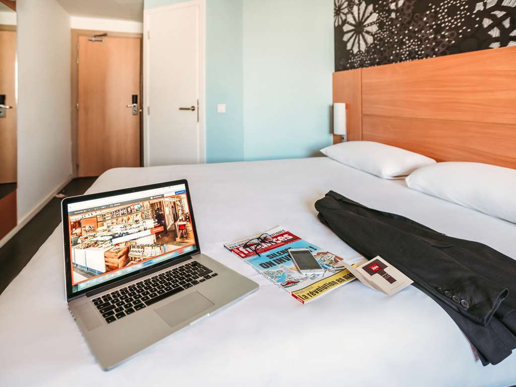 Ibis Casanearshore Casablanca Room photo